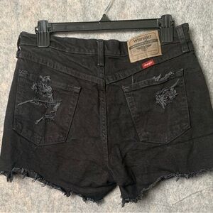Wrangler Women Size 30 Distressed Cutoff‎ cheeky black denim shorts